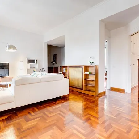 Large And Bright Amazing View Basilica San Giovanni In Laterano Appartement