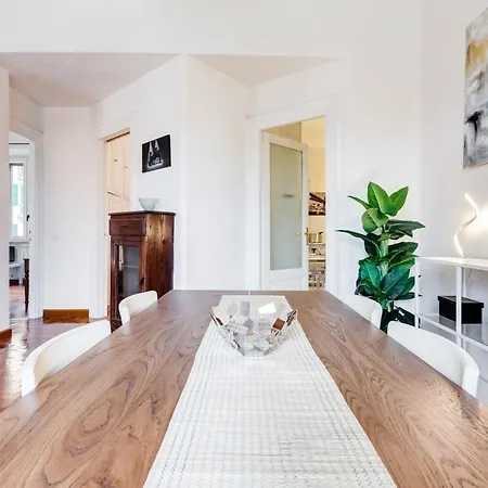 Large And Bright Amazing View Basilica San Giovanni In Laterano Appartement